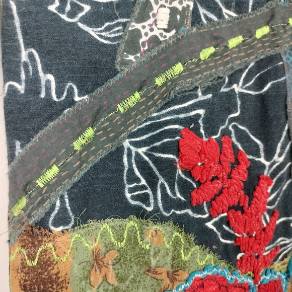 Chico's Super Unique Quilted Mixed Fabric Embroidered Waist Coat Sz. 1 (Lg) - Picture 11 of 14